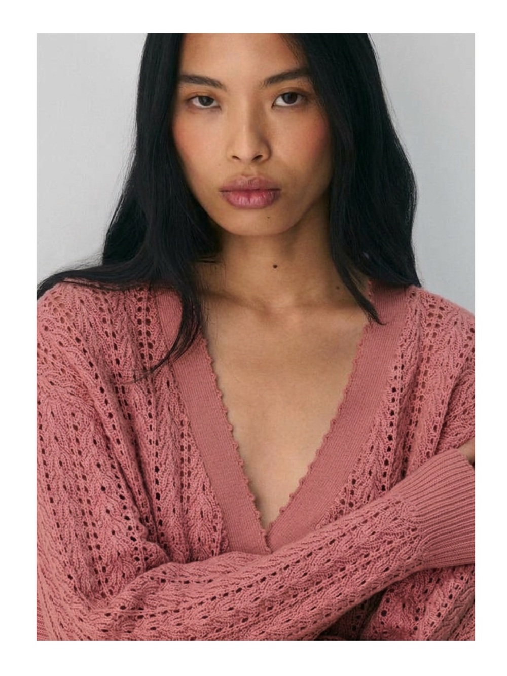 Aritzia Wilfred Scalloped V-Neck Open-Knit Sweater in Dusty Rose